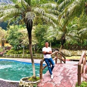 Meet your Posher, Henry